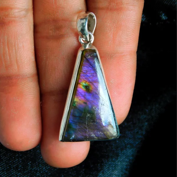 Purple Labradorite handmade Pendant for necklace, Flashy Labradorite Pendant, 92.5 Sterling Silver Pendant, Handmade jewelry Gift For her